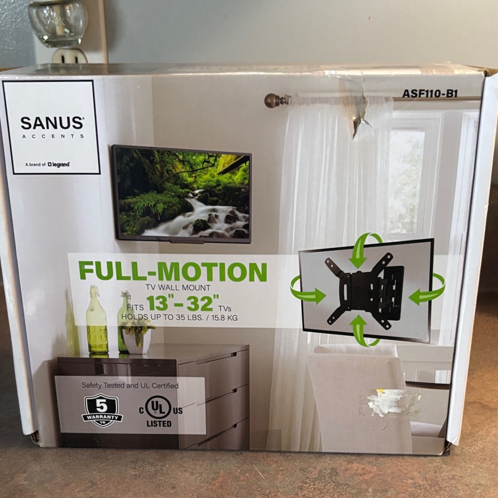 Full-Motion TV Wall Mount - Black